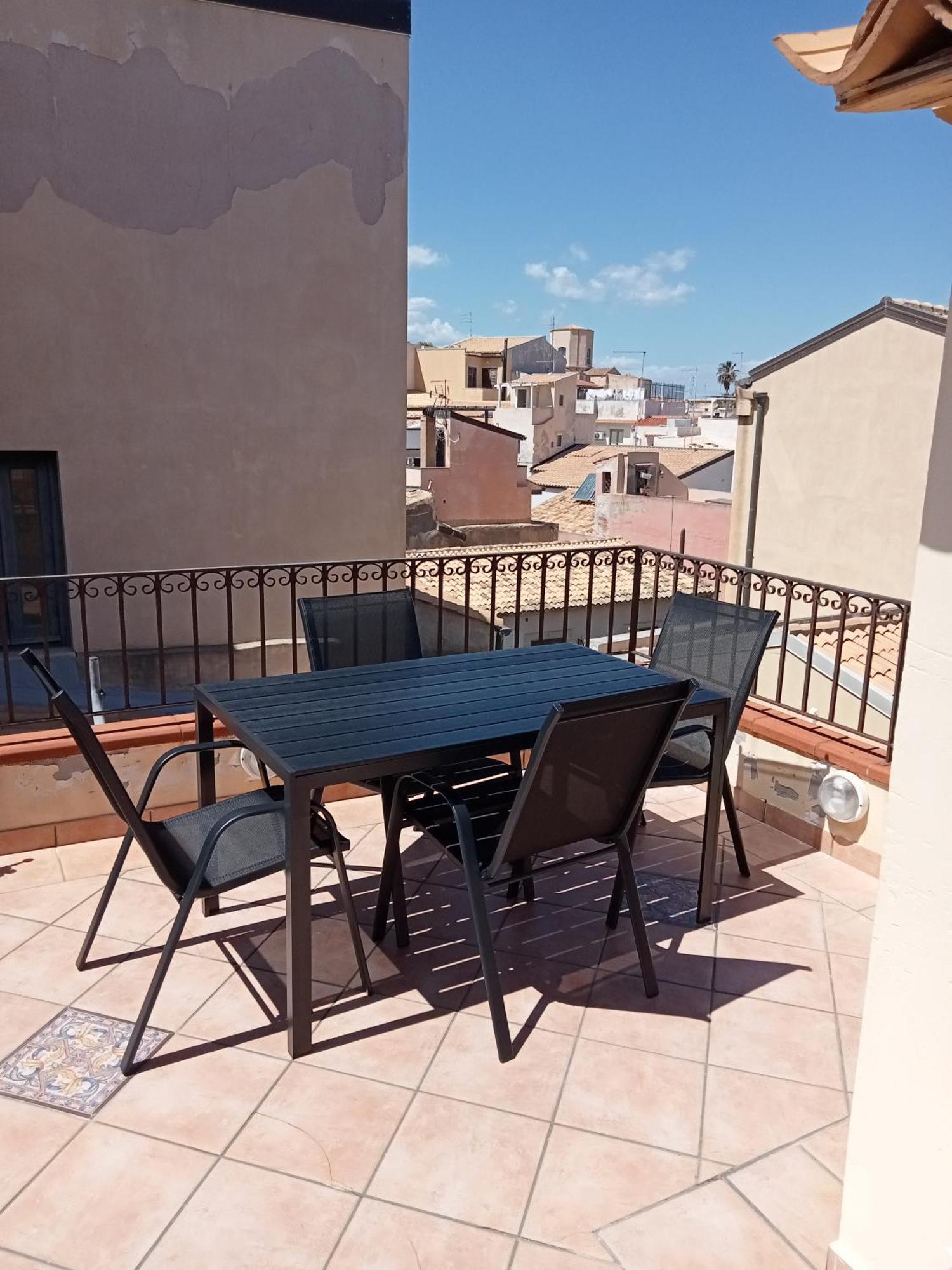 סירקוזה Home Isola Di Luce מראה חיצוני תמונה