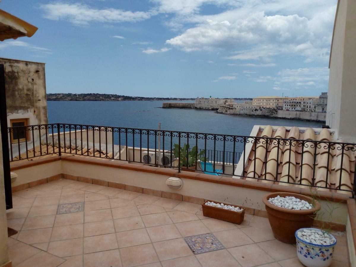 סירקוזה Home Isola Di Luce מראה חיצוני תמונה